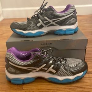 Asics Gel-Nimbus 14 Comfortable Running Shoes